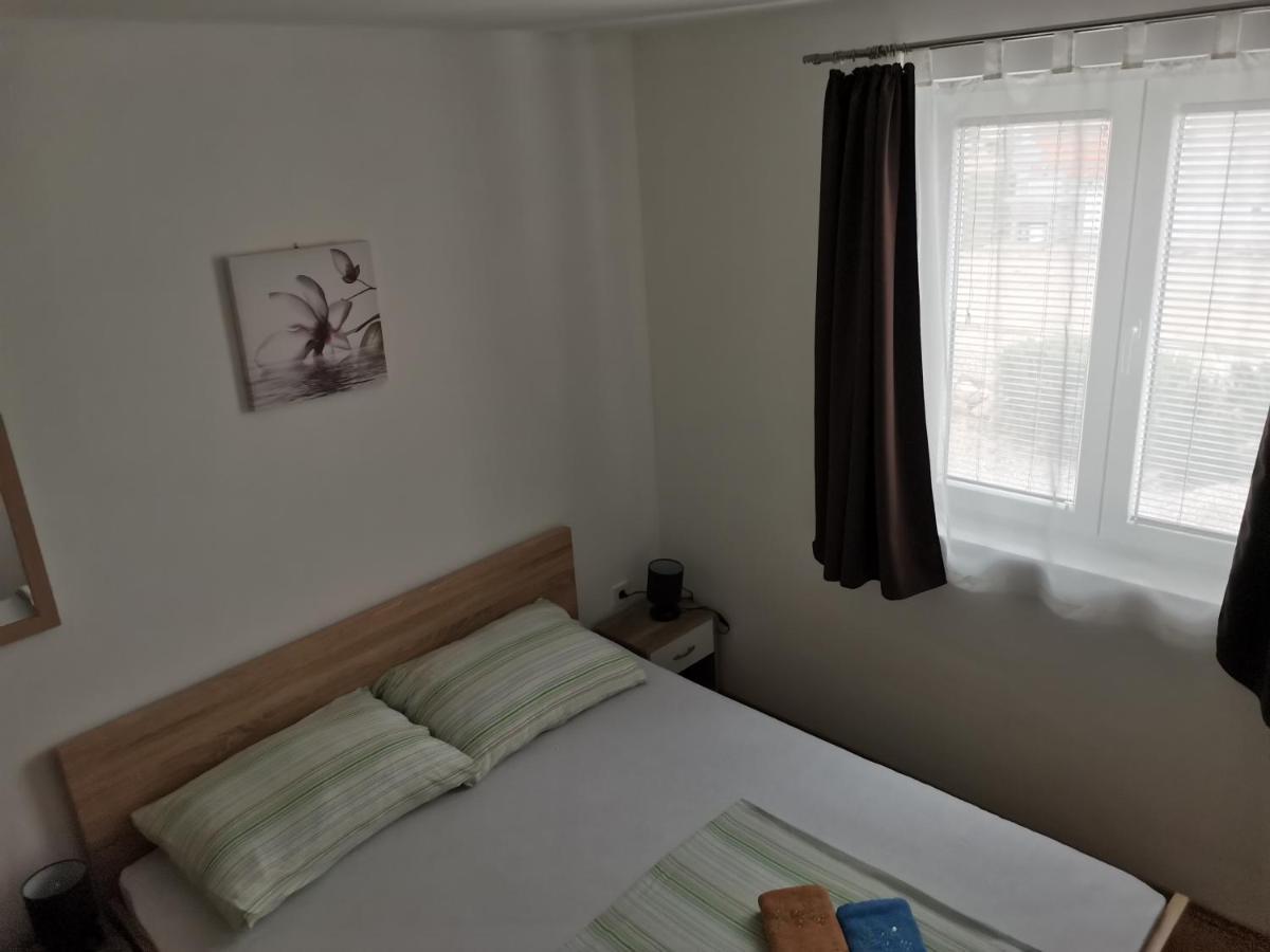 Apartman Jadranka Vir Bagian luar foto